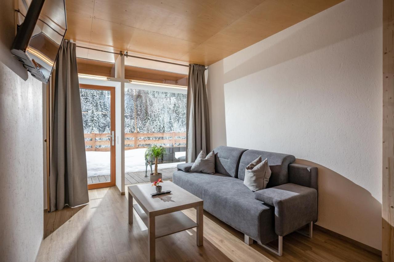 Emma'S Appartements แกร์ลอส ภายนอก รูปภาพ