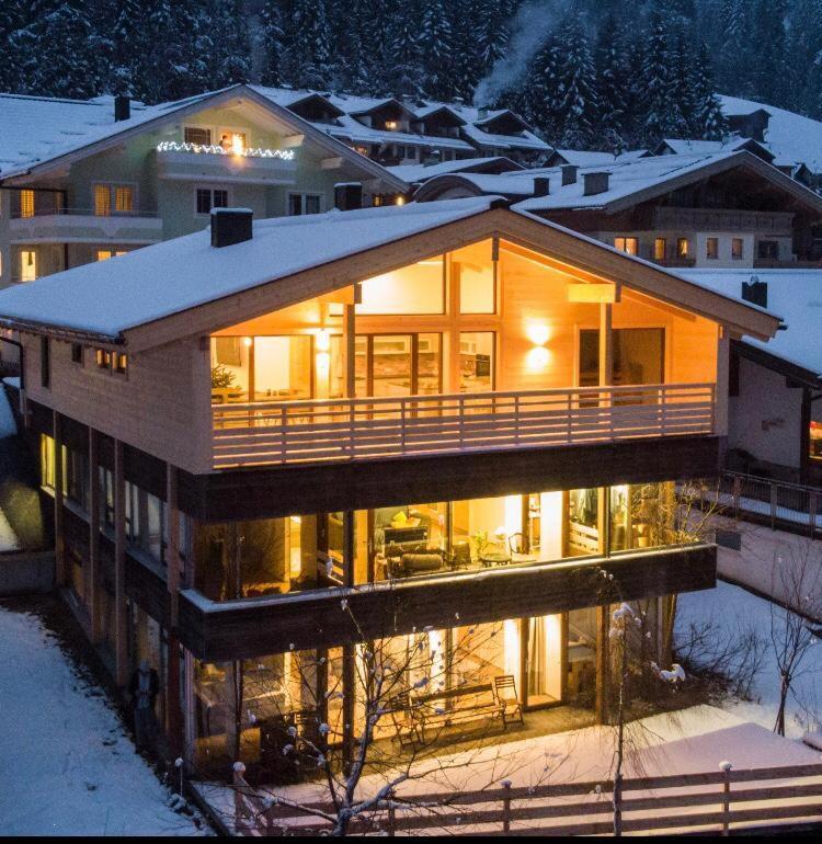 Emma'S Appartements แกร์ลอส ภายนอก รูปภาพ